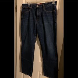 EUC Lucky Brand 36x32. 429 classic straight jeans